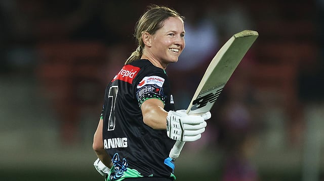 Women's Big Bash League: Ton-Up Meg Lanning Leads Melbourne Stars' Demolition of Sydney Sixers