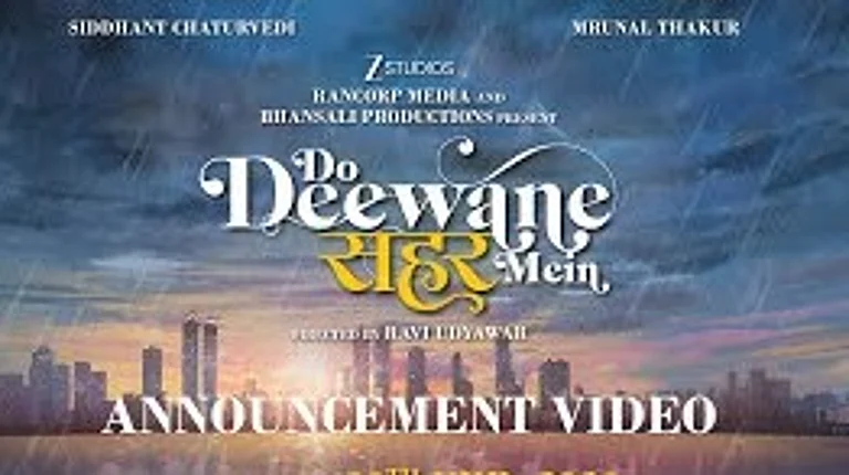 Siddhant Chaturvedi and Mrunal Thakur in Do Deewane Seher Mein - Instagram