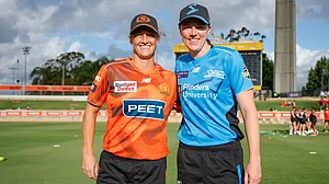X/ WBBL : Perth Scorchers Vs Adelaide Strikers Live Streaming, WBBL 2025: ADS-W To Bowl First - Check Playing XIs