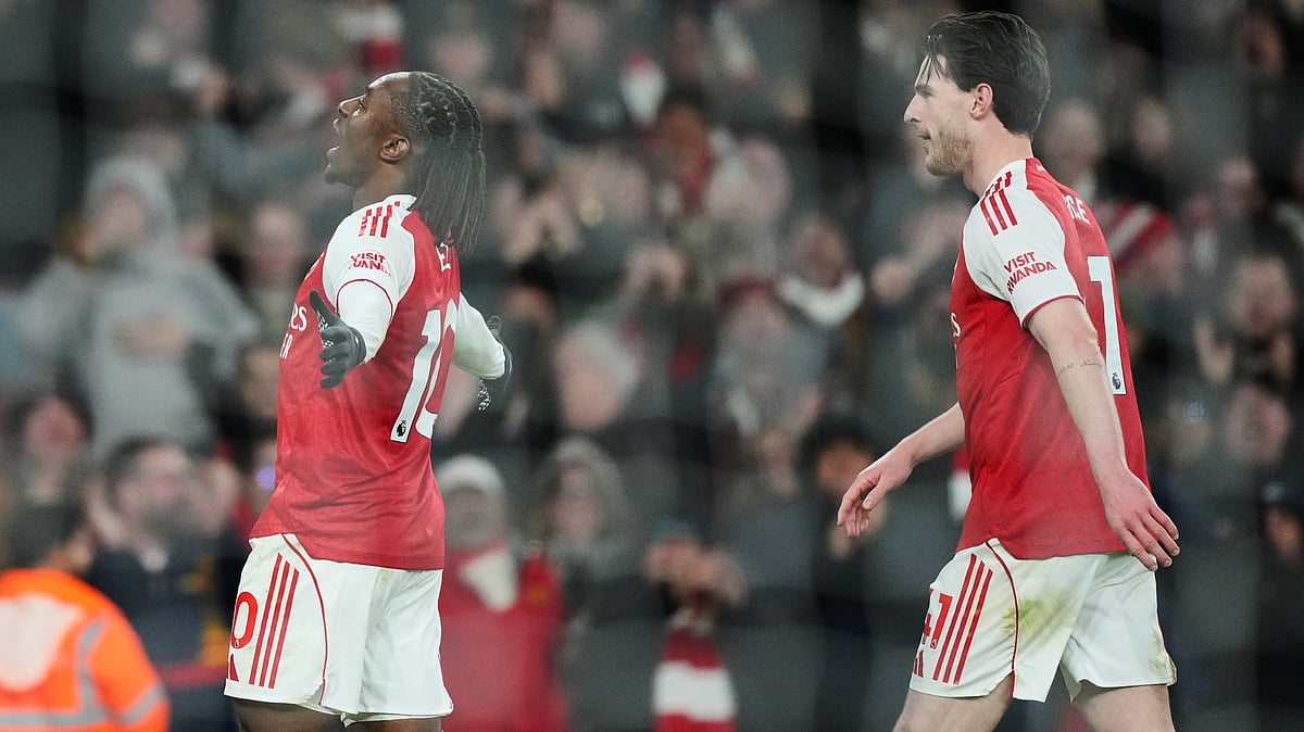 Arsenal's Eberechi Eze reacts after scoring during a Premier League soccer match between Arsenal and Tottenham in London, Sunday, Nov. 23, 2025 - (AP Photo/Frank Augstein)
