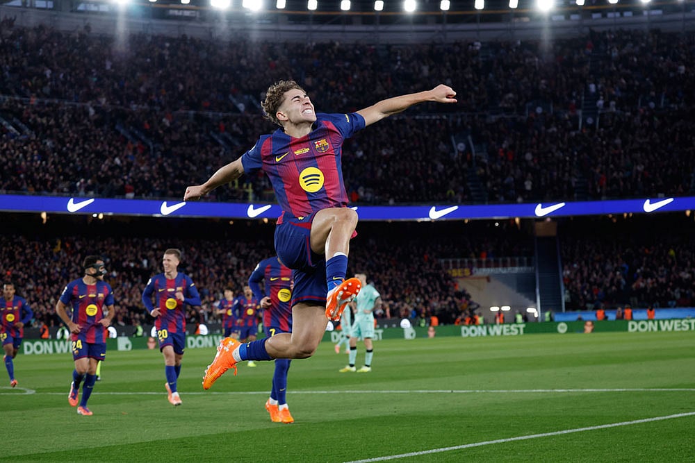 Barcelona's Fermin Lopez celebrates after scoring during a La Liga soccer match between Barcelona and Athletic in Barcelona, Spain. - | Photo: AP/Joan Monfort