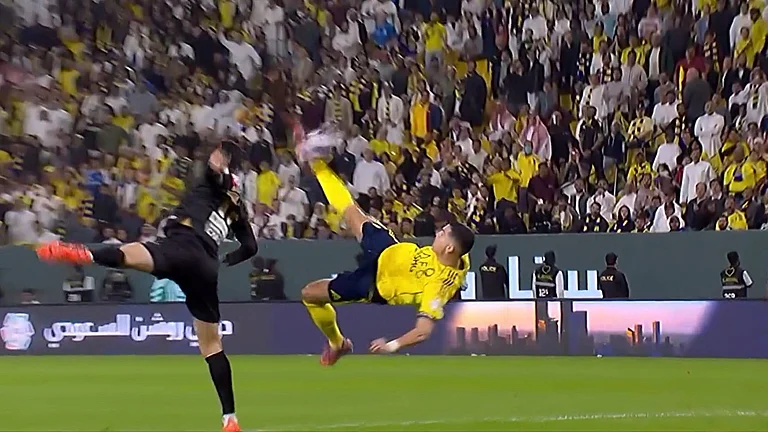 Al-Nassr 4-1 Al-Khaleej Live Score, Saudi Pro League 2025-26: Cristiano Ronaldo Caps Night With Spectacular Bicycle Goal - FOXVivo