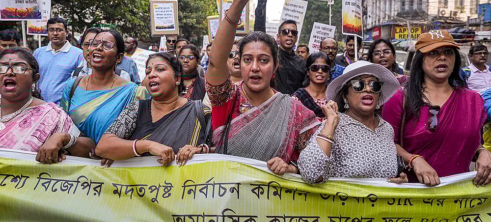 | Photo: PTI/Swapan Mahapatra : 
According to the protesters, several residents have complained of repeated visits by officials, demands for excessive documentation, and threats of deletion of names from the electoral rolls.  (representative photo)