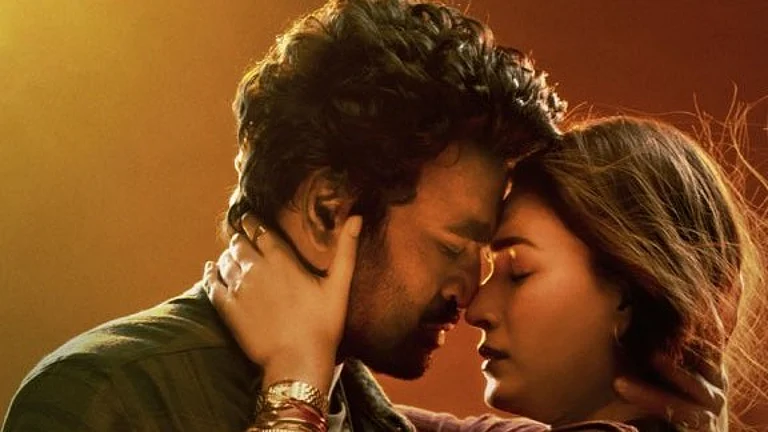 Tere Ishk Mein advance booking report for Day 1 - X