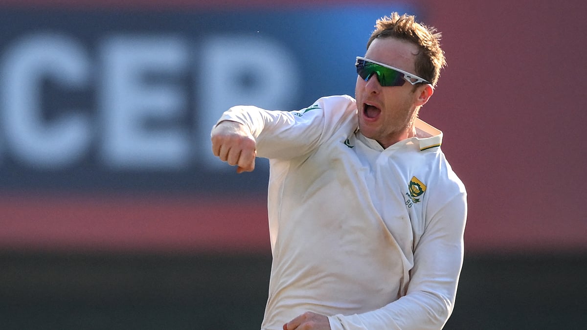 South Africa's player of the series, Simon Harmer - null