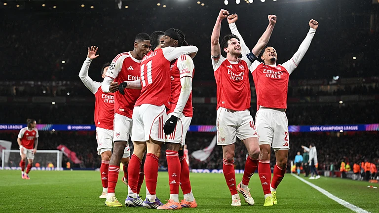 Arsenal celebrate against Bayern Munich - null