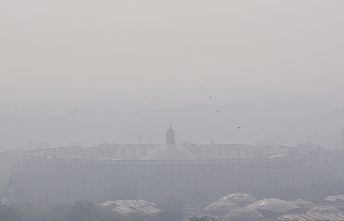 PTI : New Delhi: Samvidhan Sadan engulfed in a layer of smog