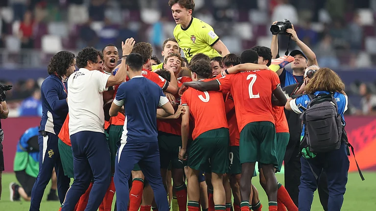 Portugal's players celebrate after winning the FIFA U-17 World Cup final against Austria in Doha, Qatar, on Thursday, November 27, 2025. - | Photo: AP/Hussein Sayed