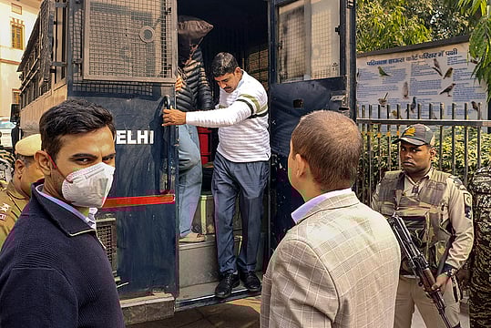 NIA Raids Eight Locations In Kashmir Linked To Delhi Red Fort Car Blast