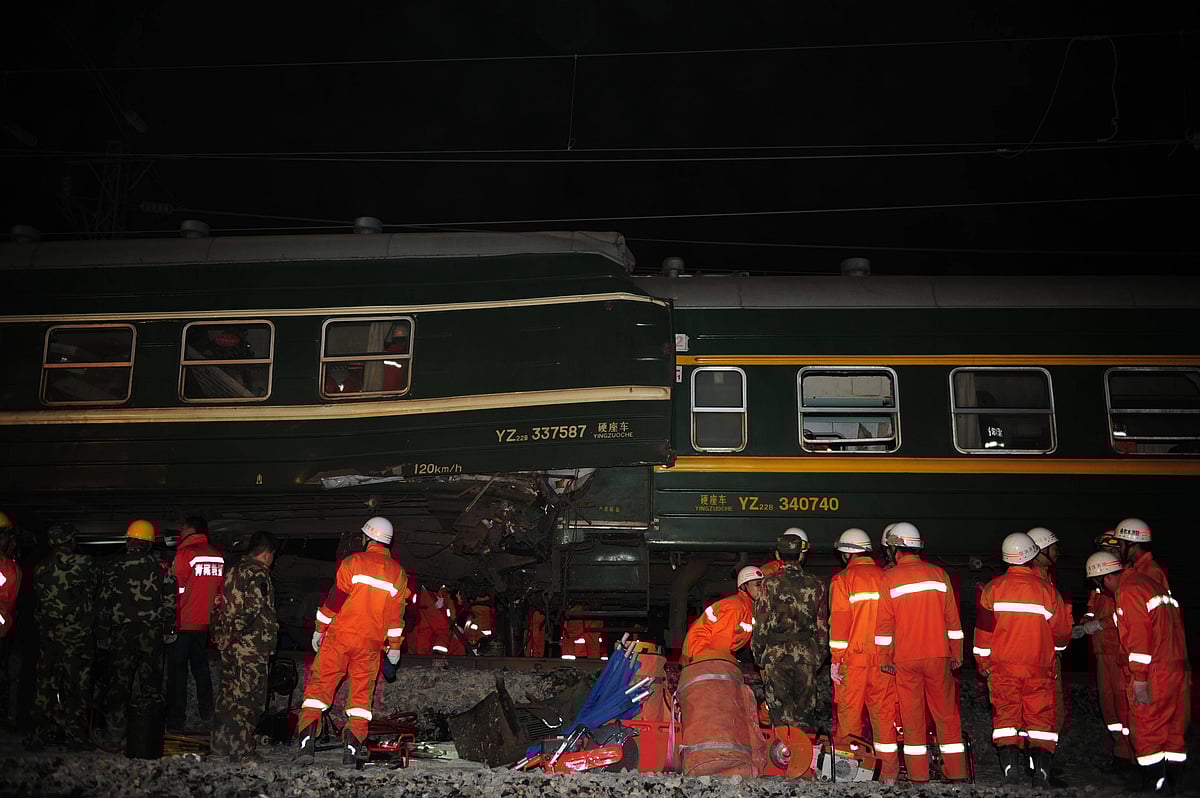 IMAGO / Xinhua; Representative image : Rescuers work at the train collision site on the Qinghai-Tibet railway line in northwest China s Qinghai Province, Oct. 24, 2013. One person was killed and three others were seriously injured.