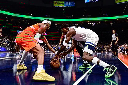 NBA Cup: Shai Gilgeous-Alexander Helps Oklahoma City Thunder Beat Minnesota Timberwolves 113-105