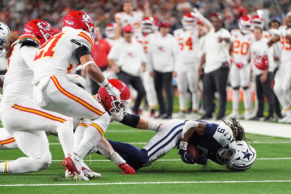 Kansas City Chiefs Vs Dallas Cowboys NFL game photo-KaVontae Turpin