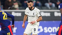Borussia Monchengladbach 0-0 RB Leipzig, Bundesliga: Disallowed Goals, Overturned Penalty Marks Visitors' Title Push Borussia Monchengladbach's Franck Honorat saw a goal ruled out during the Bundesliga match against RB Leipzig on November 28, 2025.