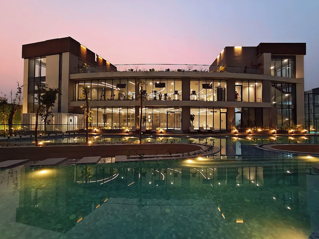 Botanica Hillscape club