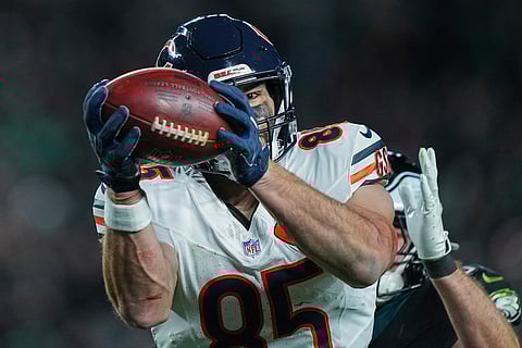 Chicago Bears tight end Cole Kmet (85) makes a touchdown catch during the second half of an NFL football game against the Philadelphia Eagles in Philadelphia. 