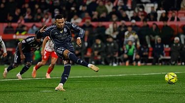 | Photo: AP/Joan Monfort