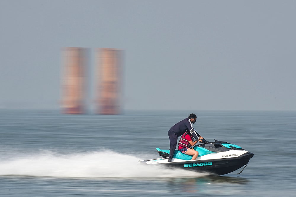 Water sports at Mumbais Juhu Beach