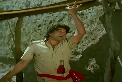 Dharmendra in the song 'Jat Yamla Pagla Deewana'