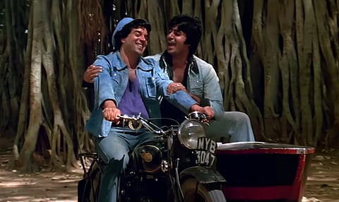 Dharmendra in the song 'Yeh Dosti'