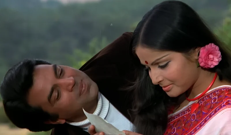 Dharmendra in the song Pal Pal Dil ke Paas
