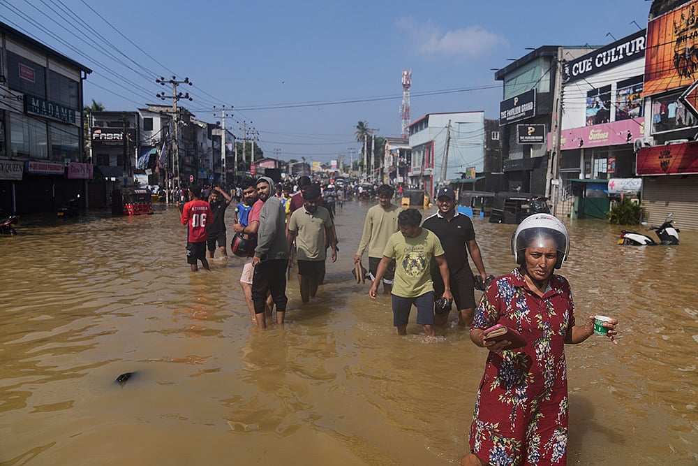 Sri Lanka Cyclone Ditwah Flooded streets