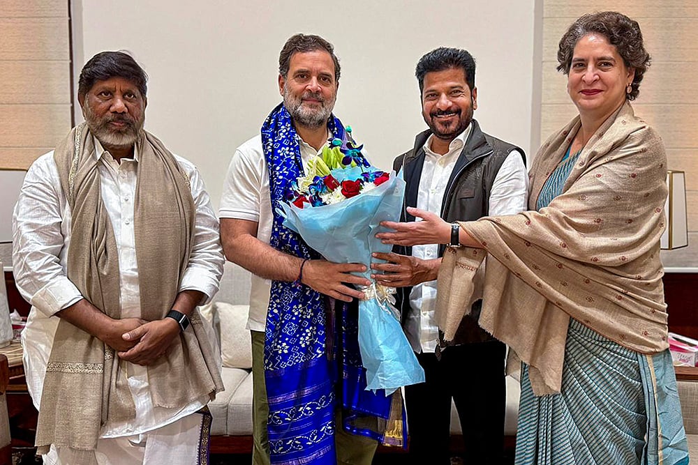 Revanth Reddy meets Congress leaders