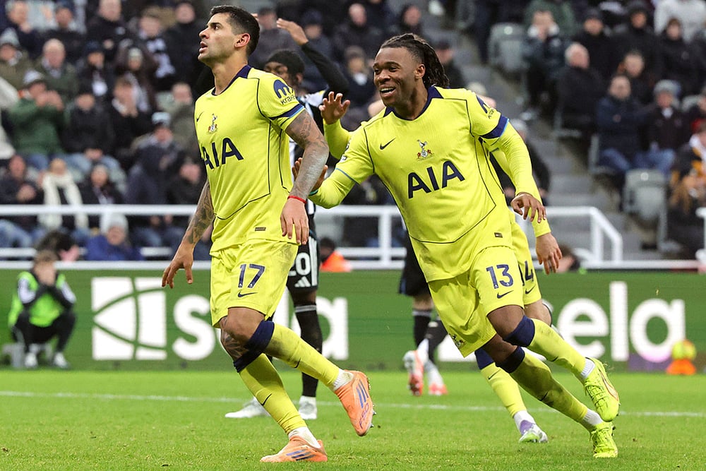 Newcastle Vs Tottenham Premier League soccer-Cristian Romero