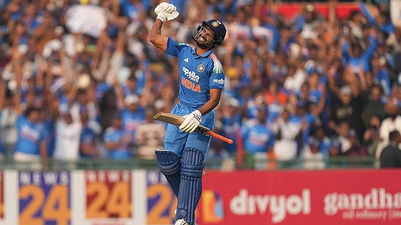 India Vs South Africa 2nd odi Cricket-Ruturaj Gaikwad celebrates century