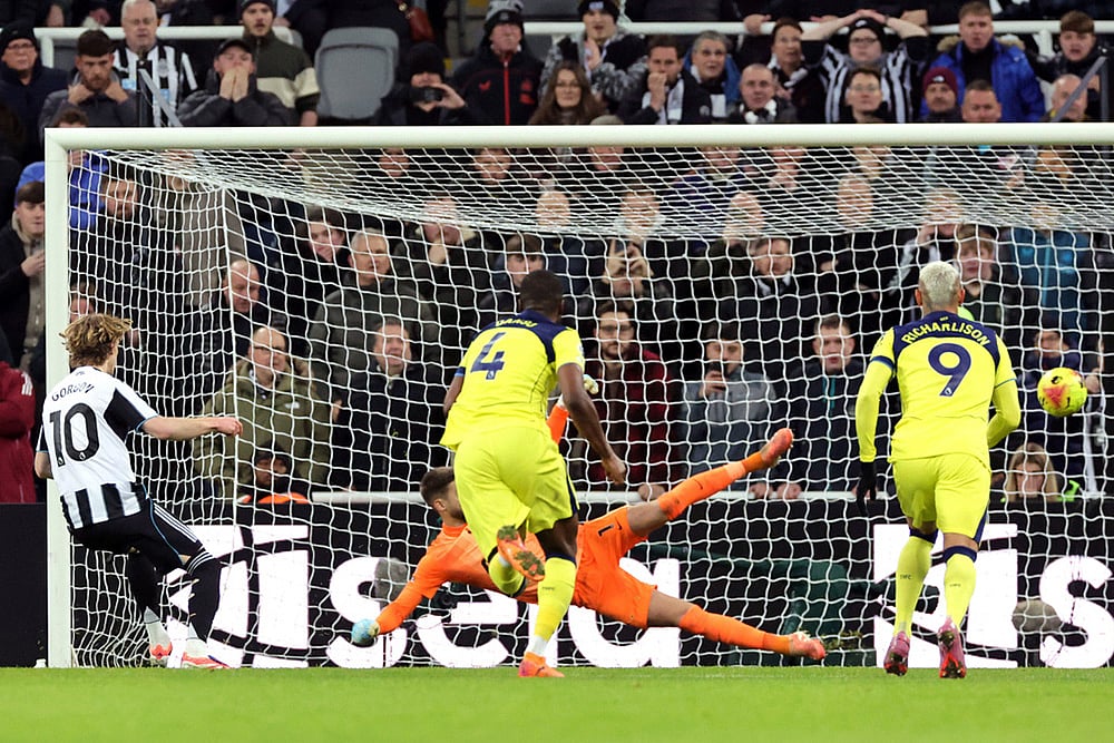 Newcastle Vs Tottenham Premier League soccer-Anthony Gordon