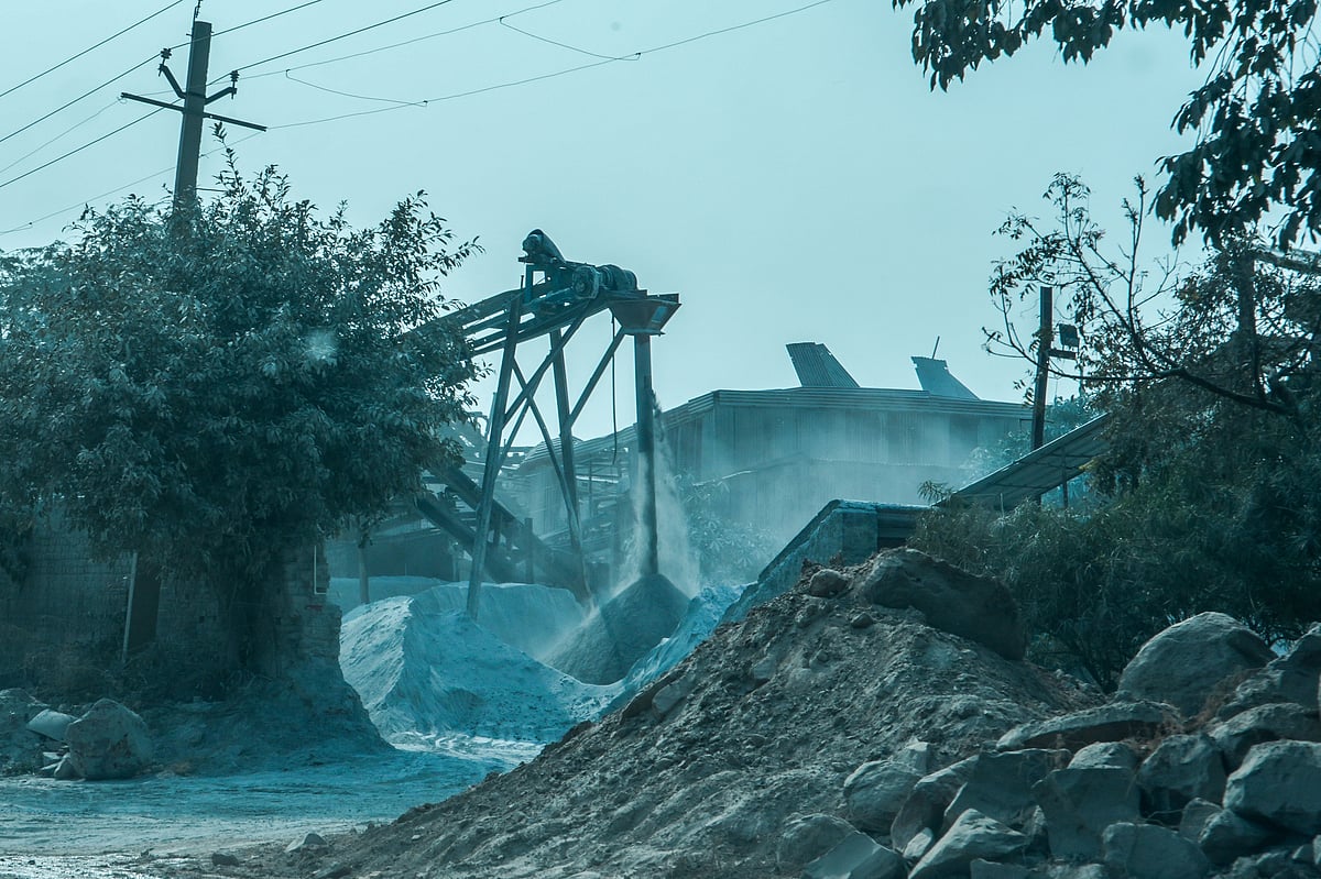 A Stone Crushing Unit In Faridabad