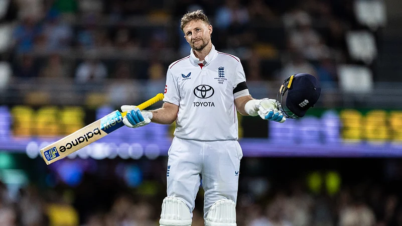 Joe Root celebrates his first century in Australia