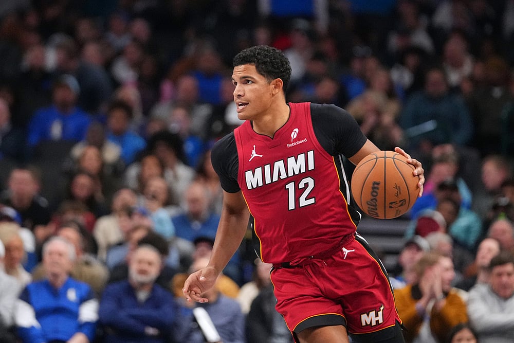 Dallas Mavericks Vs Miami Heat NBA pics-Dru Smith