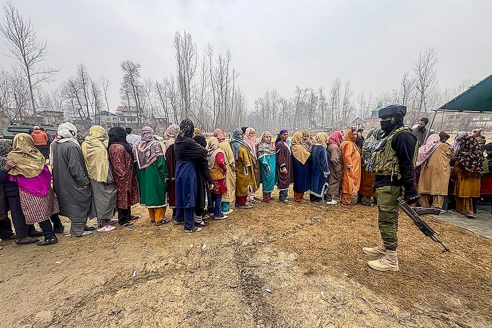 Army conducts medical camp in Kulgam