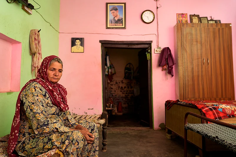 Indian men in Ukraine war
MEA Ukraine crisis
Indians trafficked to Russia