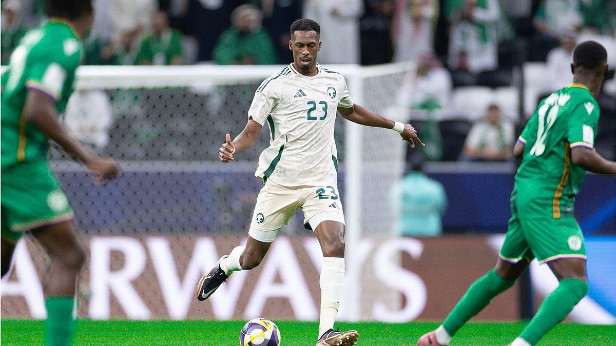 | Photo: X/SaudiNT_EN : Saudi Arabia's Mohamed Kanno in action during the FIFA Arab Cup match against Comoros on December 5, 2025.