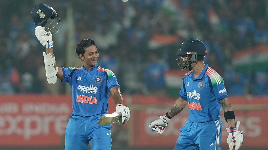 India Vs South Africa, 3rd ODI Highlights: Yashasvi Jaiswal, left, celebrates his century with Virat Kohli in Visakhapatnam. - Photo: AP
