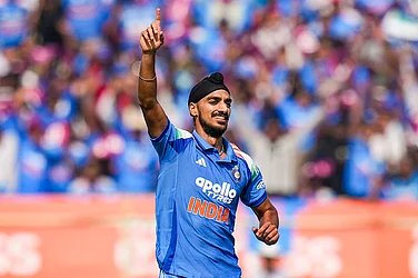 | Photo: PTI/Shailendra Bhojak