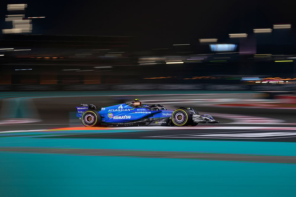 2025 Abu Dhabi Formula One Grand Prix second practice-Carlos Sainz
