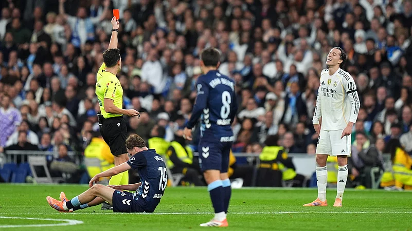 Real Madrid 0-2 Celta Vigo, La Liga: Alonsos Side Implode With Two Red Cards In Shock Defeat