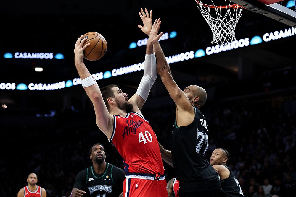 NBA Basketball: Dallas Mavericks vs Houston Rockets