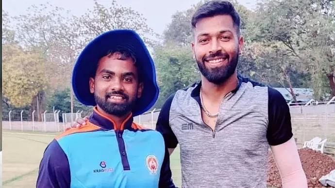 Amit Passi, Hardik Pandya