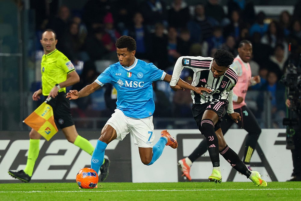 Napoli vs Juventus italian Serie A match-David Neres