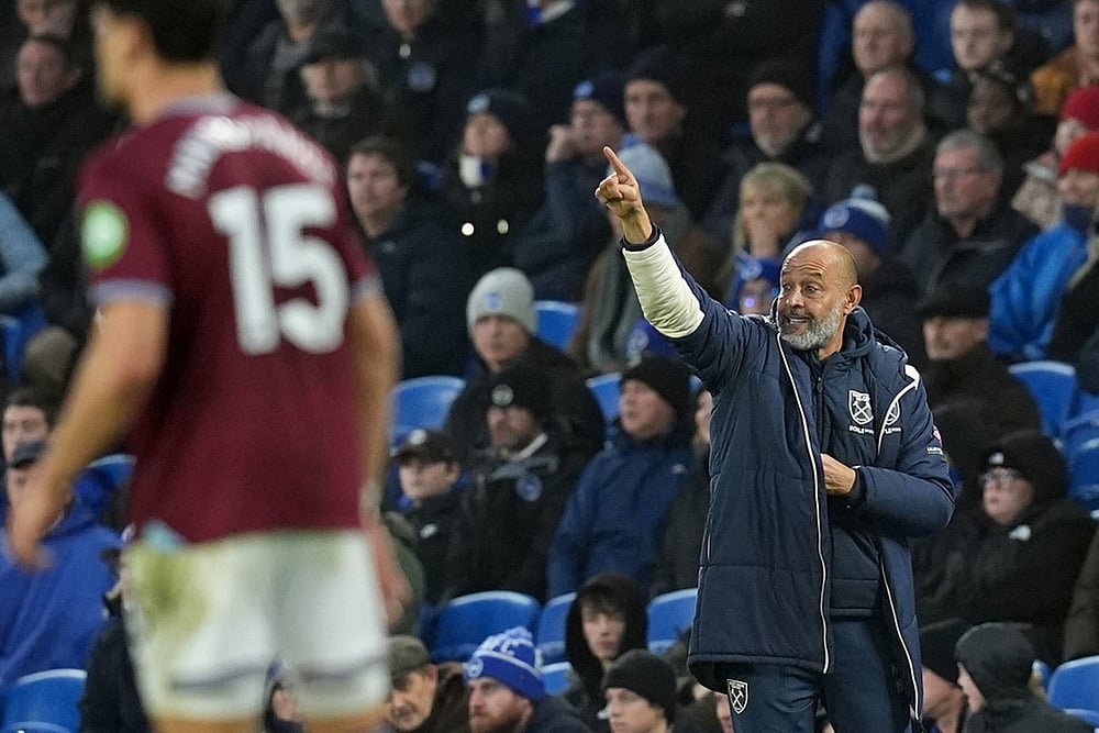 Brighton vs West Ham EPL 2025-26 match-West Ham United manager Nuno Espirito Santo