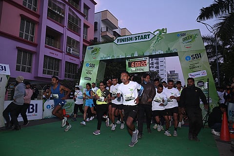 More than 5,000 runners taking part in the SBI Green Marathon Season 6 in Kolkata.