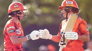 | Photo: Instagram/scorchersbbl : Perth Scorchers' Beth Mooney and Sophie Devine in action against Melbourne Renegades during Match 25 of Women's Big Bash League on November 27, 2025.