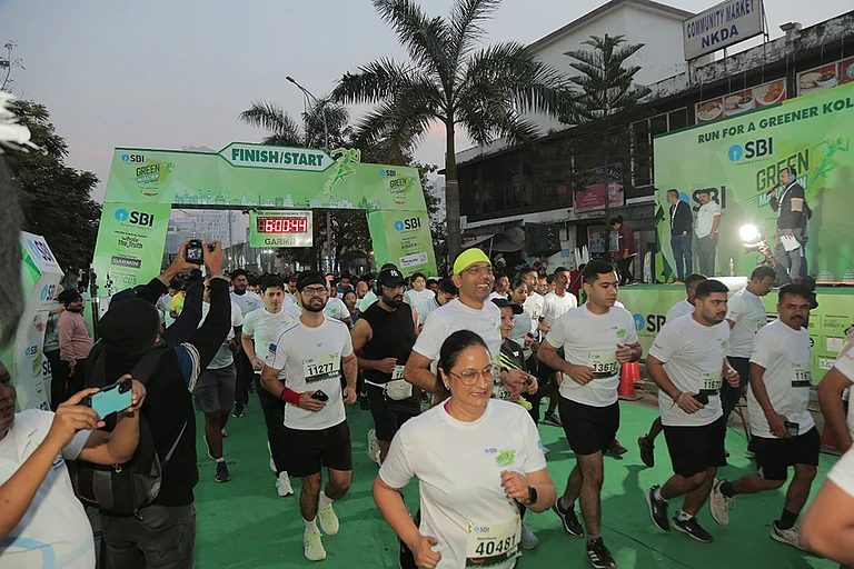 More than 5,000 runners taking part in the SBI Green Marathon Season 6 in Kolkata. - | Photo credit: Special Arrangement