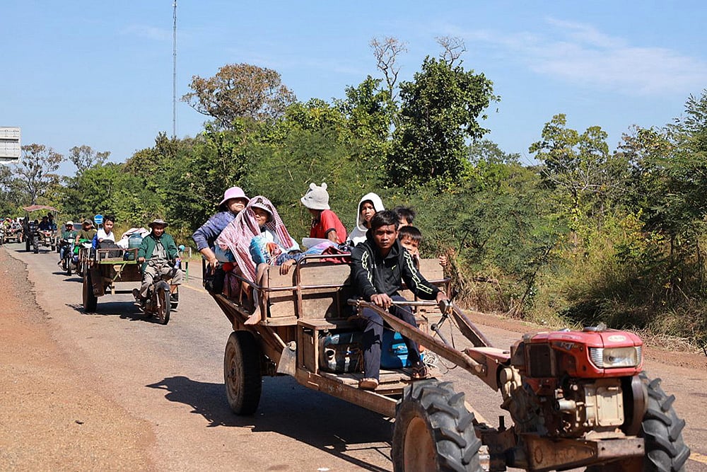Thailand–Cambodia Clashes Erupt Again-Cambodian villagers