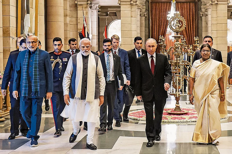 Prime Minister Narendra Modi with President Vladimir Putin at the Rashtrapati Bhavan in New Delhi