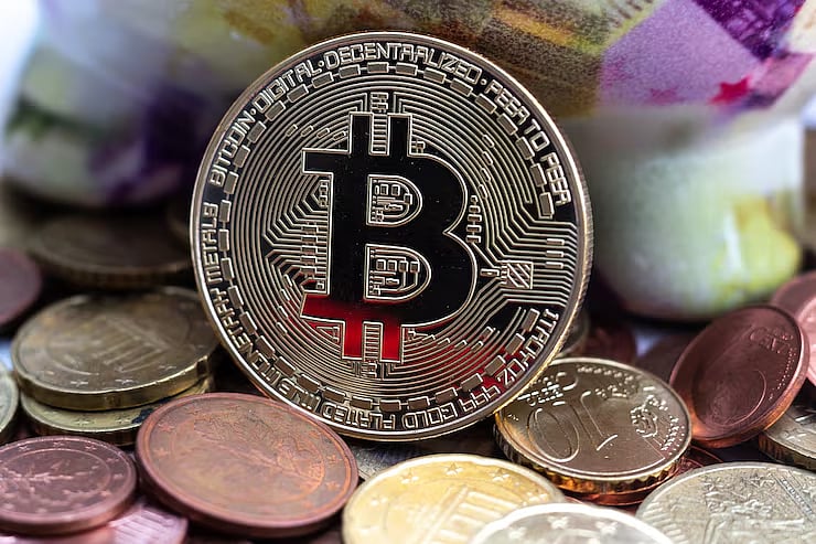 What Are Sandwich Attacks? How MEV Bots Drain Millions From Crypto Traders