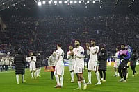 Atalanta 2-1 Chelsea, Champions League: Blues Defeat Piles More Pressure On Maresca | Photo: AP/Antonio Calanni : Chelsea players applaud the fans at the end of the Champions League opening phase soccer match between Atalanta and Chelsea, in Bergamo, Italy.